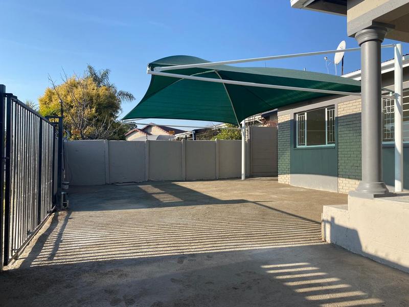 To Let 4 Bedroom Property for Rent in Edenvale Gauteng