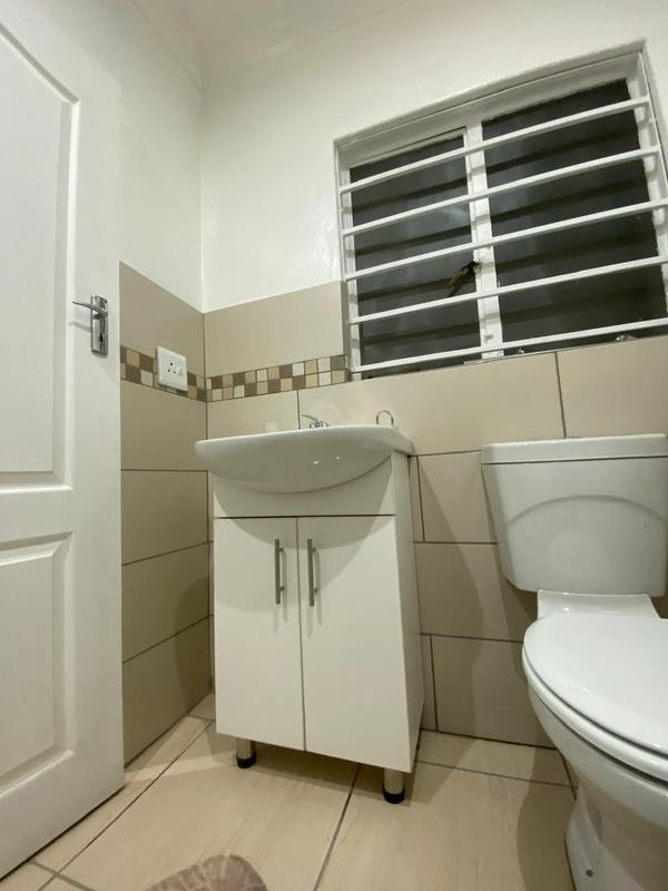 To Let 4 Bedroom Property for Rent in Edenvale Gauteng