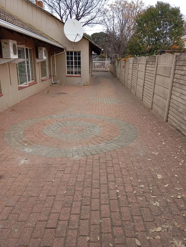 To Let 1 Bedroom Property for Rent in Primrose East Gauteng