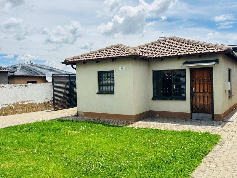 3 Bedroom Property for Sale in Klippoortjie Gauteng