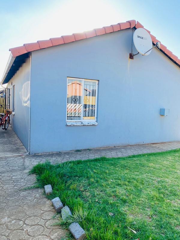 3 Bedroom Property for Sale in Windmill Park Gauteng