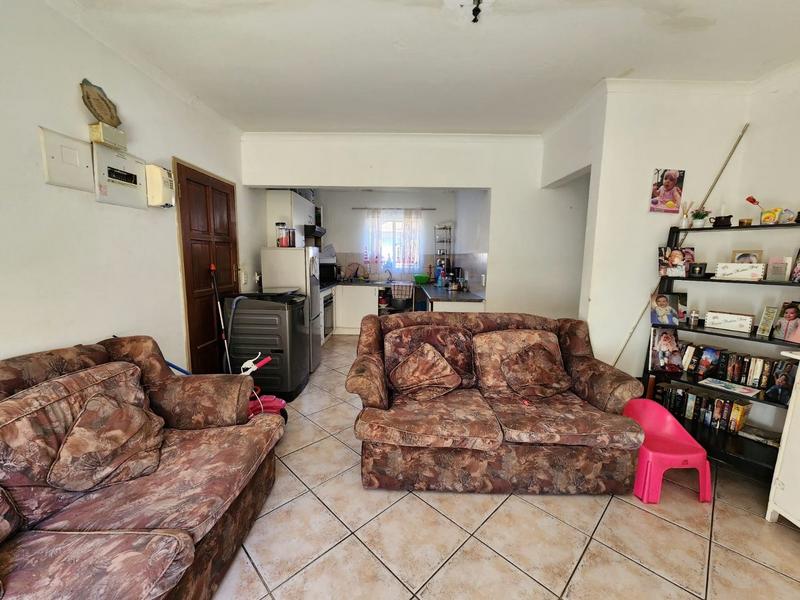 2 Bedroom Property for Sale in Greenhills Gauteng