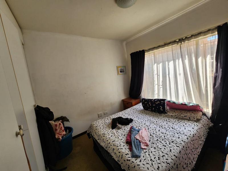 2 Bedroom Property for Sale in Greenhills Gauteng