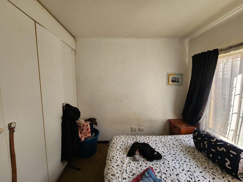 2 Bedroom Property for Sale in Greenhills Gauteng