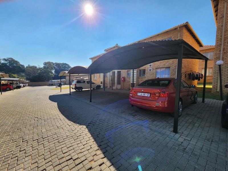 2 Bedroom Property for Sale in Greenhills Gauteng