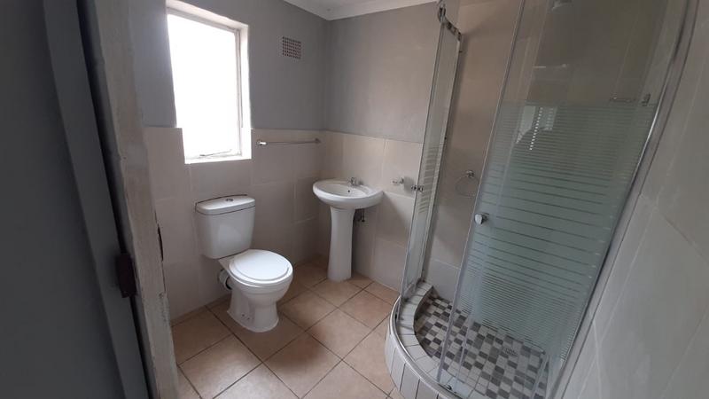 To Let 1 Bedroom Property for Rent in Bonaero Park Gauteng