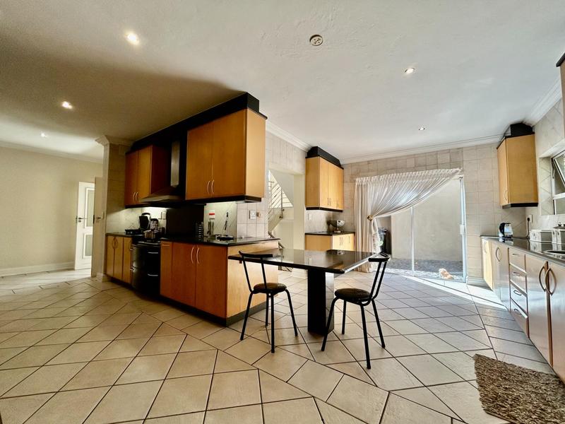To Let 4 Bedroom Property for Rent in Dainfern Gauteng