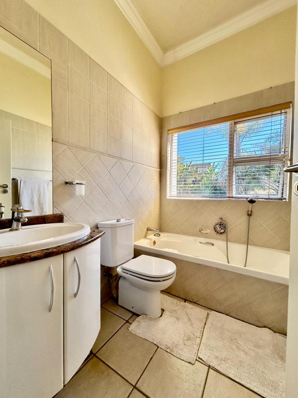 To Let 4 Bedroom Property for Rent in Dainfern Gauteng