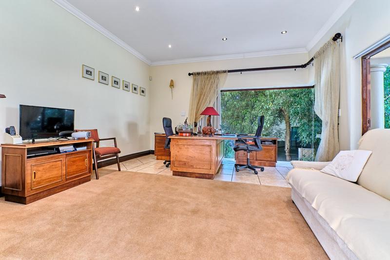 3 Bedroom Property for Sale in Featherbrooke Estate Gauteng