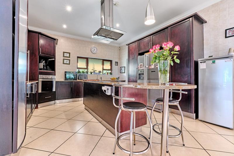 3 Bedroom Property for Sale in Featherbrooke Estate Gauteng