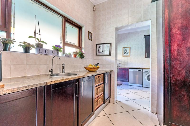 3 Bedroom Property for Sale in Featherbrooke Estate Gauteng