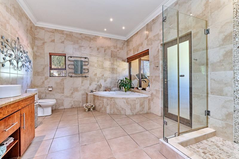 3 Bedroom Property for Sale in Featherbrooke Estate Gauteng