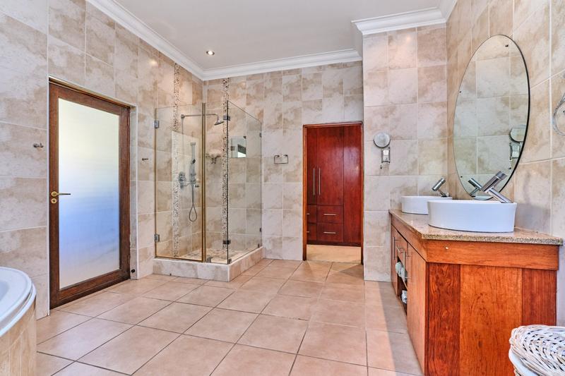 3 Bedroom Property for Sale in Featherbrooke Estate Gauteng