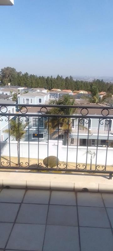 3 Bedroom Property for Sale in Carlswald Gauteng