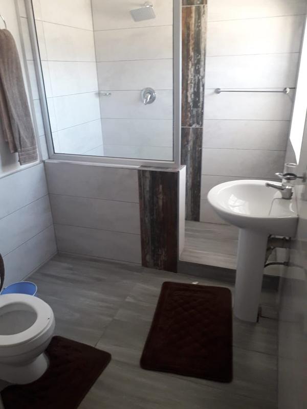 2 Bedroom Property for Sale in Kameeldrift East Gauteng