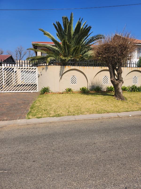 4 Bedroom Property for Sale in Kensington Gauteng