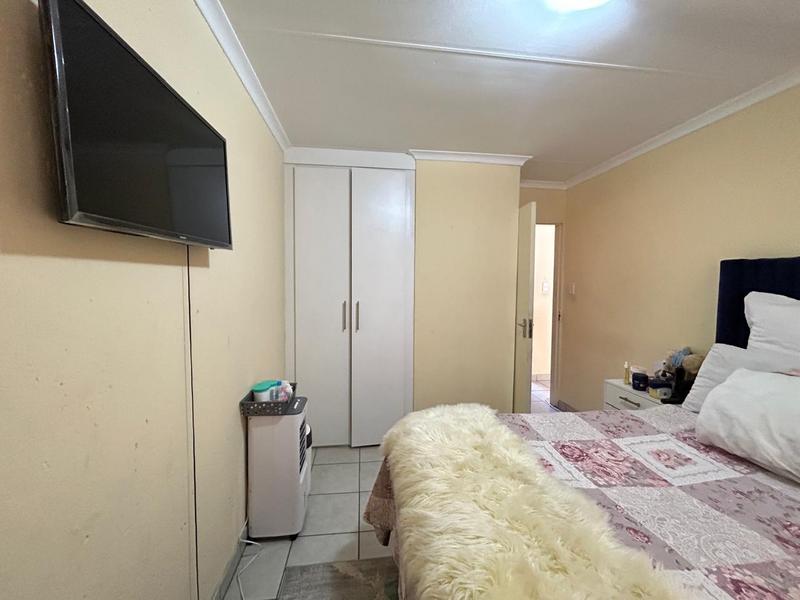 3 Bedroom Property for Sale in Klippoortje Gauteng