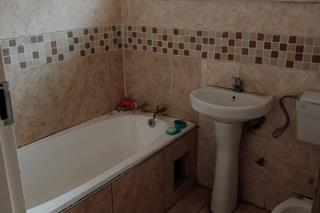 10 Bedroom Property for Sale in Pimville Zone 5 Gauteng