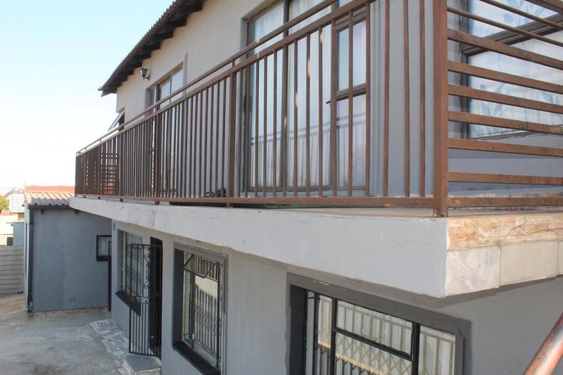 10 Bedroom Property for Sale in Pimville Zone 5 Gauteng