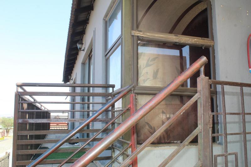 10 Bedroom Property for Sale in Pimville Zone 5 Gauteng