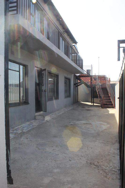 10 Bedroom Property for Sale in Pimville Zone 5 Gauteng