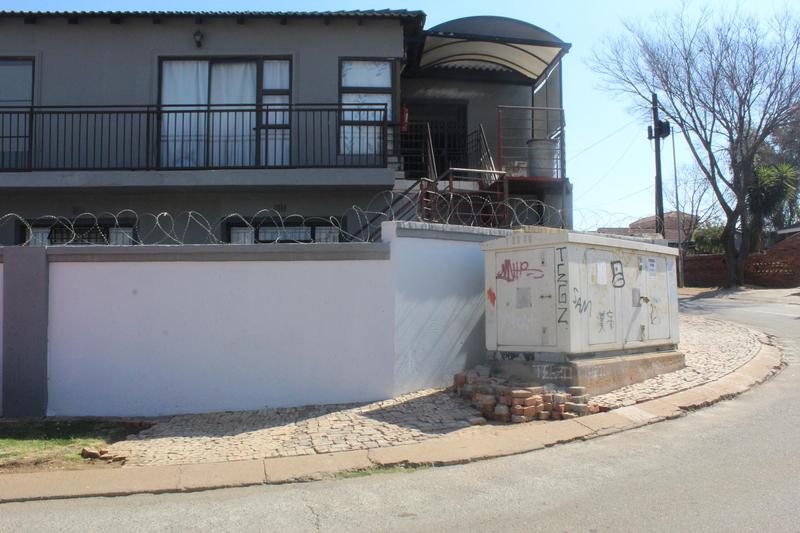 10 Bedroom Property for Sale in Pimville Zone 5 Gauteng
