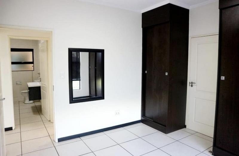 2 Bedroom Property for Sale in Greenstone Hill Gauteng