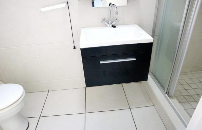 2 Bedroom Property for Sale in Greenstone Hill Gauteng