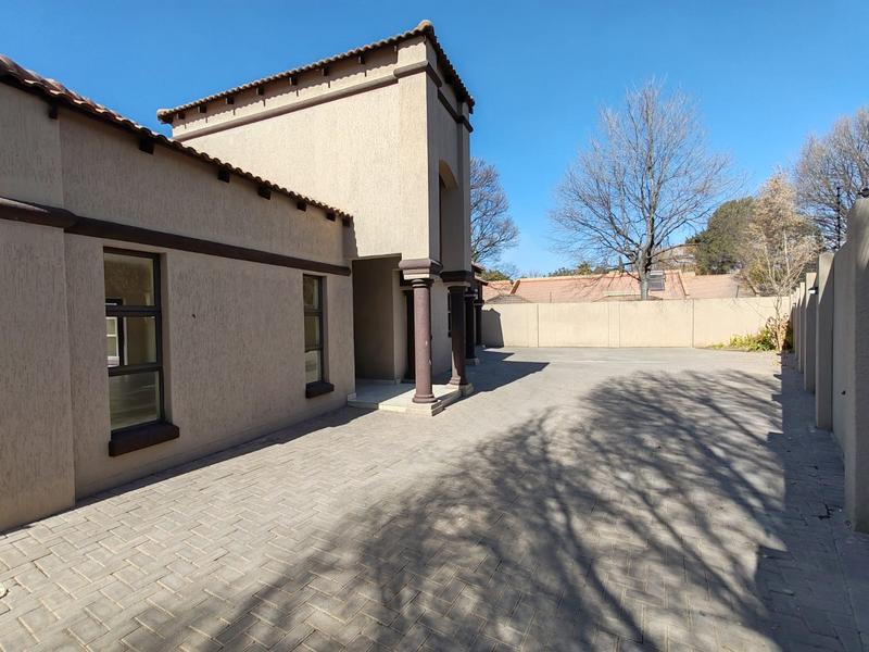 4 Bedroom Property for Sale in Three Rivers East Gauteng