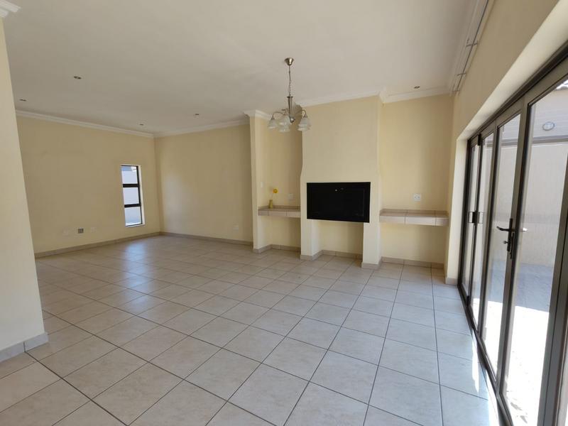 4 Bedroom Property for Sale in Three Rivers East Gauteng