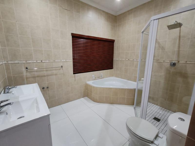 4 Bedroom Property for Sale in Three Rivers East Gauteng