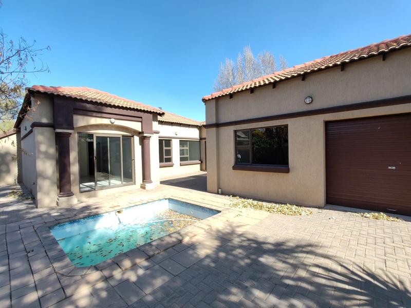 4 Bedroom Property for Sale in Three Rivers East Gauteng