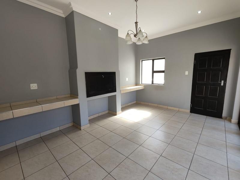 4 Bedroom Property for Sale in Three Rivers East Gauteng
