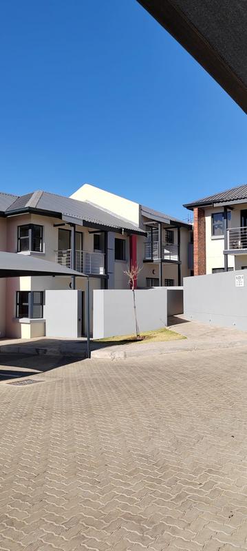 2 Bedroom Property for Sale in Mondeor Gauteng