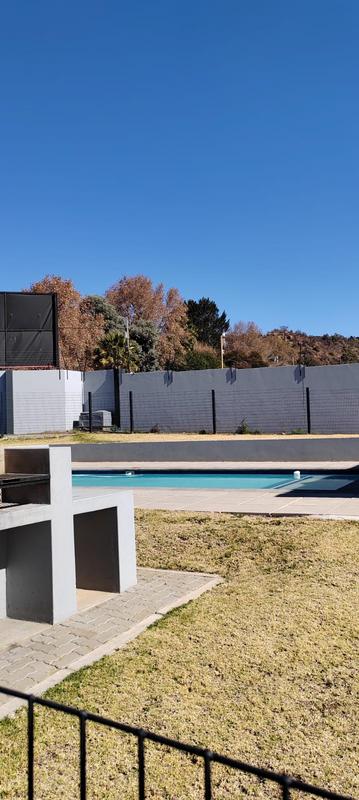 2 Bedroom Property for Sale in Mondeor Gauteng