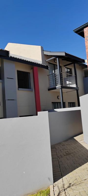 2 Bedroom Property for Sale in Mondeor Gauteng