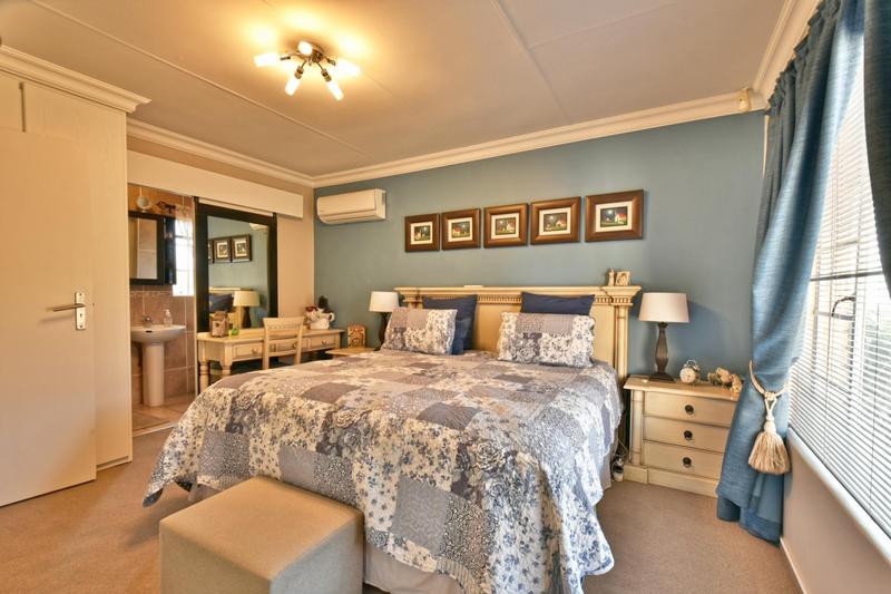 3 Bedroom Property for Sale in Wilgeheuwel Gauteng