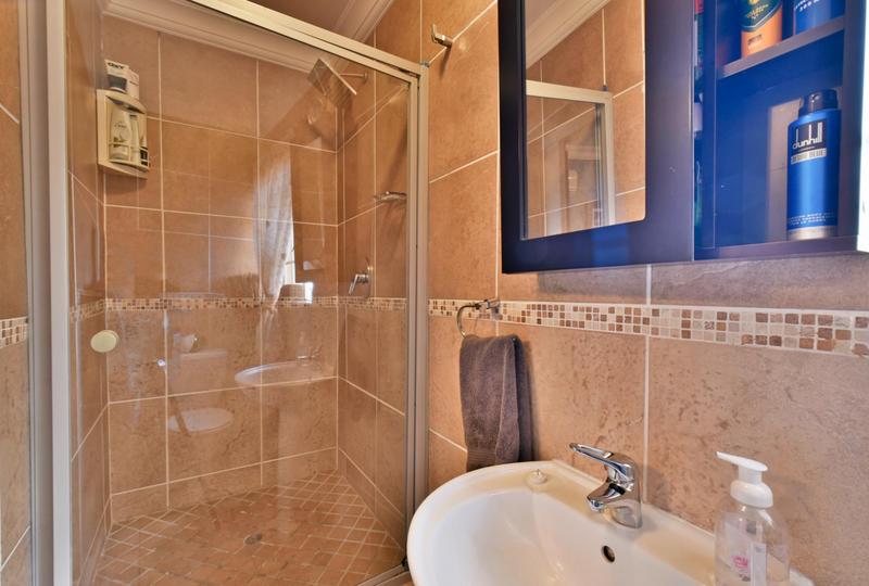 3 Bedroom Property for Sale in Wilgeheuwel Gauteng