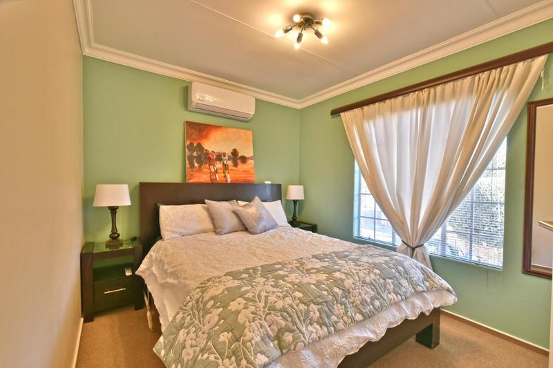3 Bedroom Property for Sale in Wilgeheuwel Gauteng