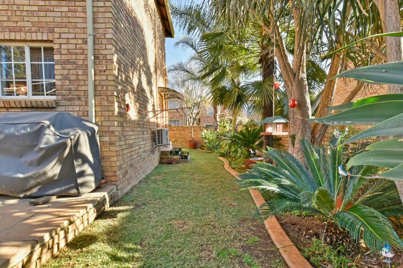 3 Bedroom Property for Sale in Wilgeheuwel Gauteng