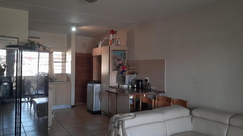 2 Bedroom Property for Sale in Sundowner Gauteng