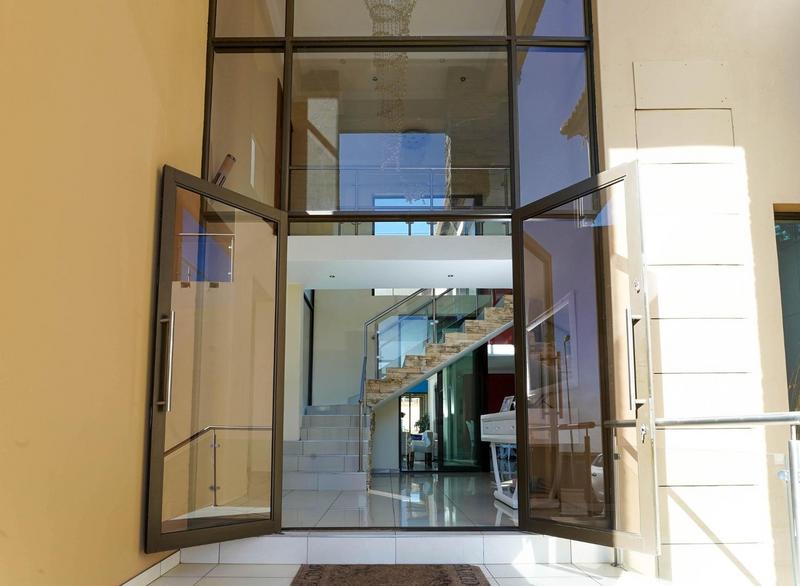 To Let 4 Bedroom Property for Rent in Cedar Creek Gauteng