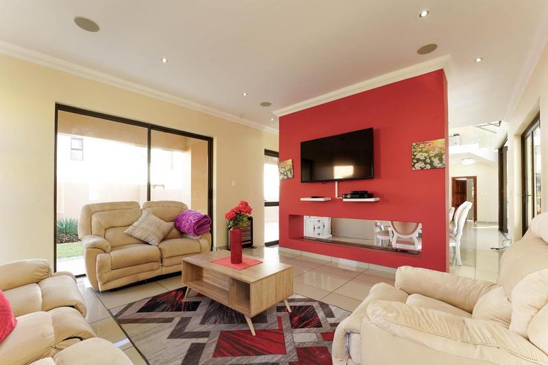 To Let 4 Bedroom Property for Rent in Cedar Creek Gauteng