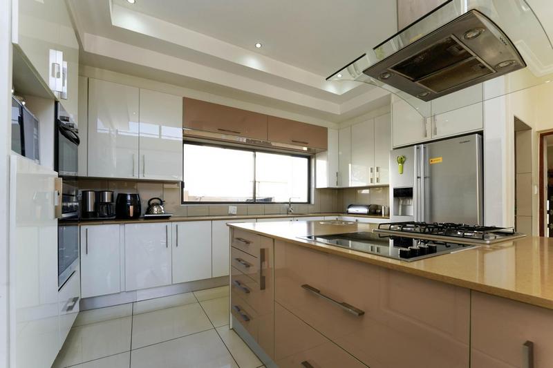 To Let 4 Bedroom Property for Rent in Cedar Creek Gauteng