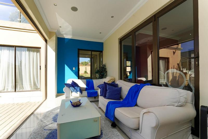 To Let 4 Bedroom Property for Rent in Cedar Creek Gauteng