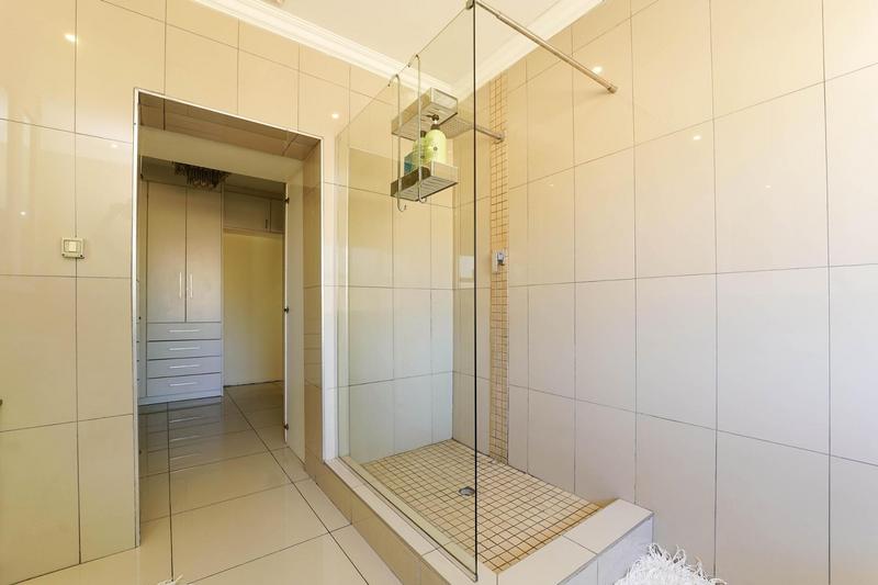 To Let 4 Bedroom Property for Rent in Cedar Creek Gauteng