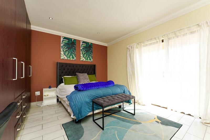 To Let 4 Bedroom Property for Rent in Cedar Creek Gauteng