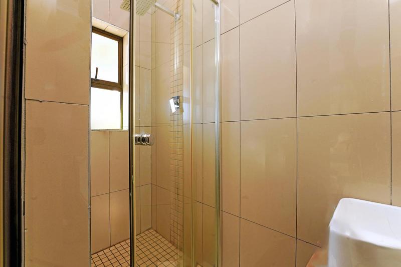 To Let 4 Bedroom Property for Rent in Cedar Creek Gauteng