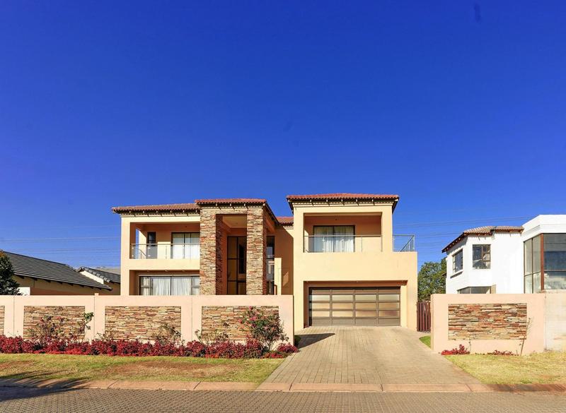 To Let 4 Bedroom Property for Rent in Cedar Creek Gauteng