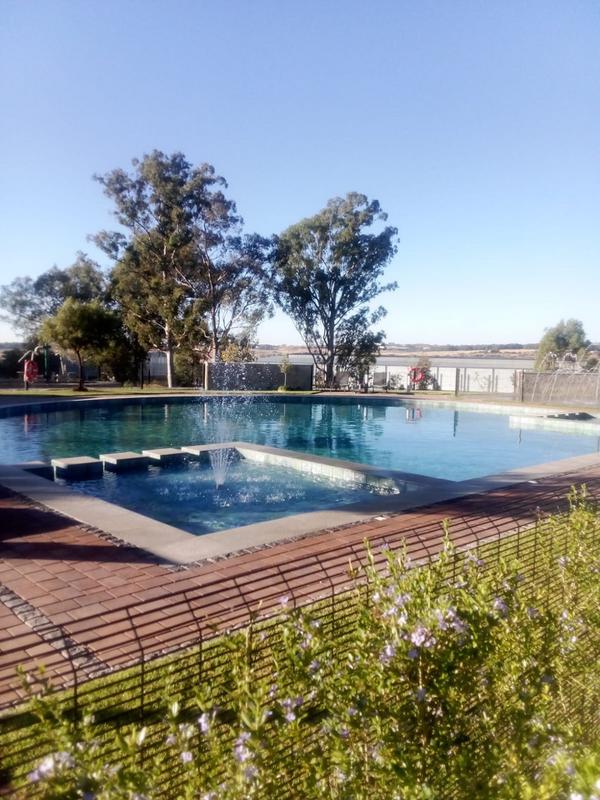 2 Bedroom Property for Sale in Linbro Park Gauteng